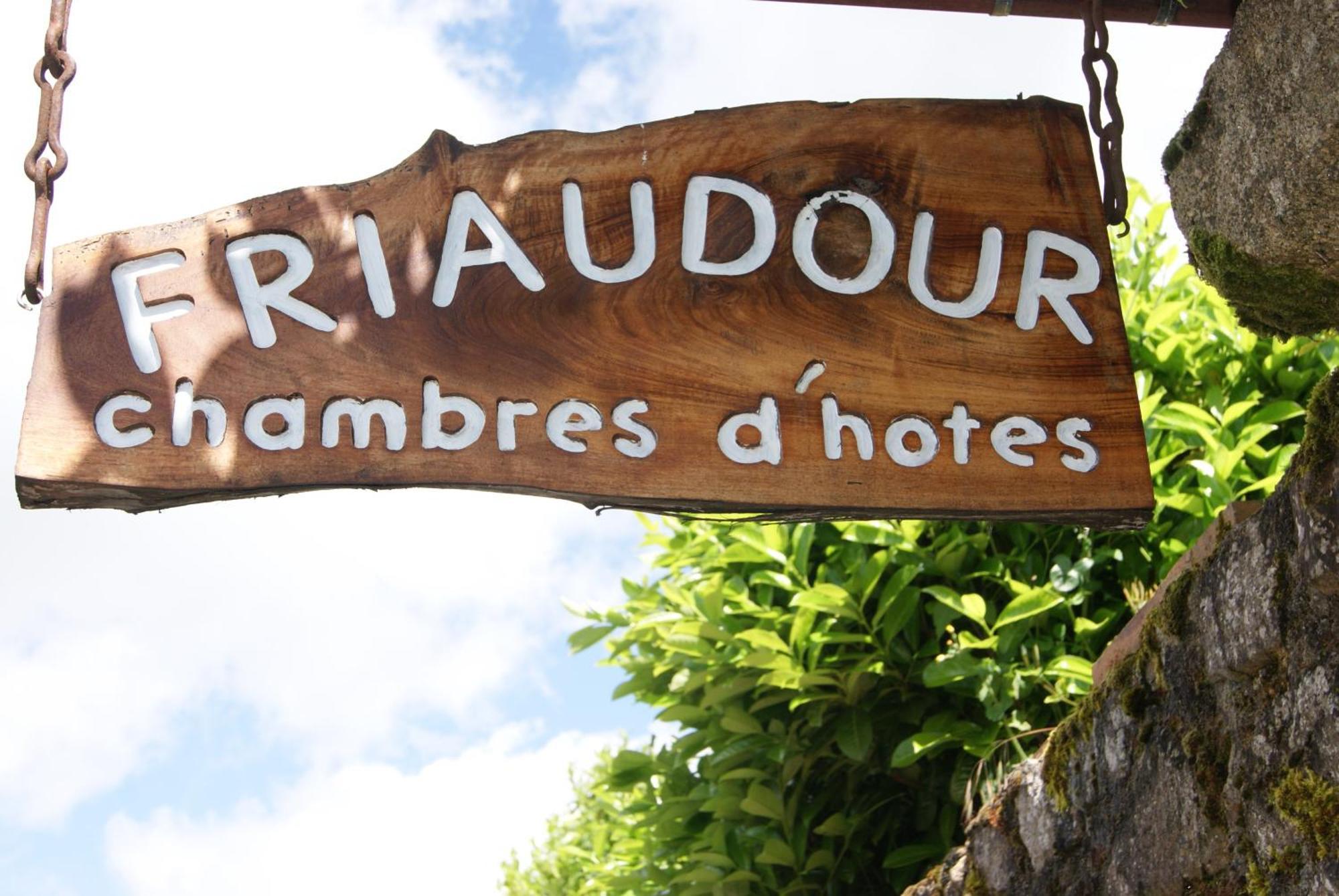 38 Friaudour Acomodação com café da manhã Saint-Pardoux-lʼOrtigier Exterior foto